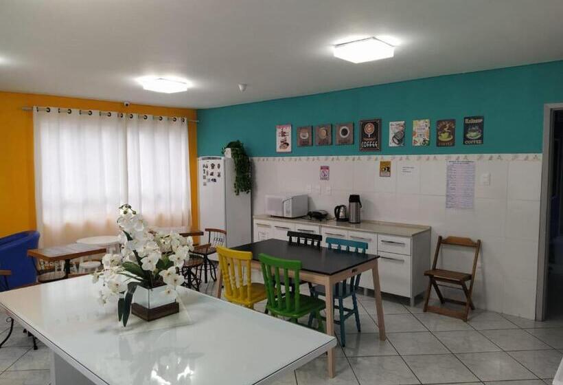 スタンダード4人部屋, Saxônia