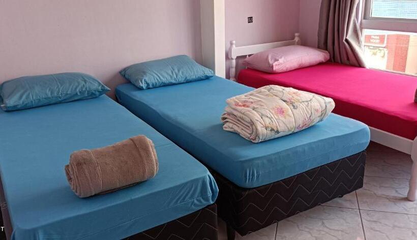 スタンダードトリプルルーム, Saxônia