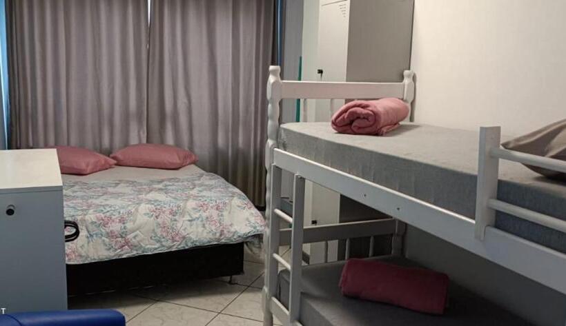 スタンダード4人部屋, Saxônia