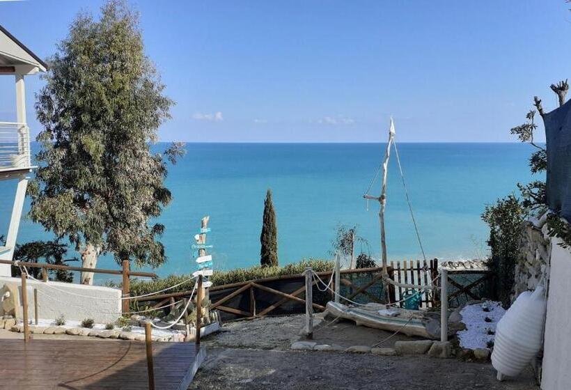 オーシャンビューデラックスルーム, Vista D Amare