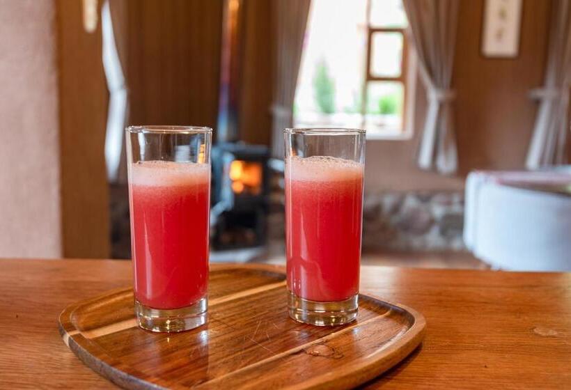 וילה דלוקס חדר שינה 1, Unuwasi Hotel & Villa