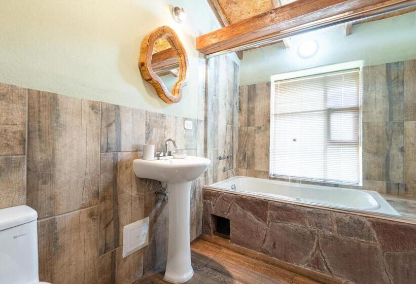 וילה דלוקס חדר שינה 1, Unuwasi Hotel & Villa