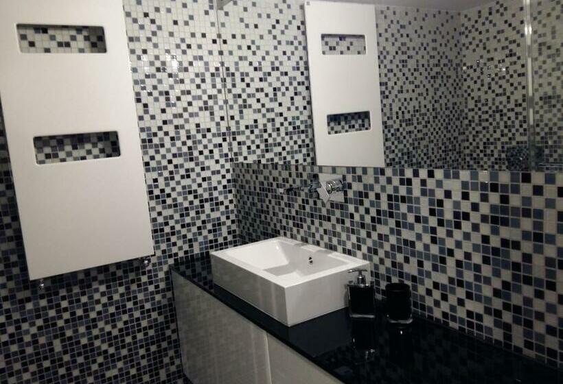 غرفة قياسية مطلة على الجبل, Le Manoir De Champlan