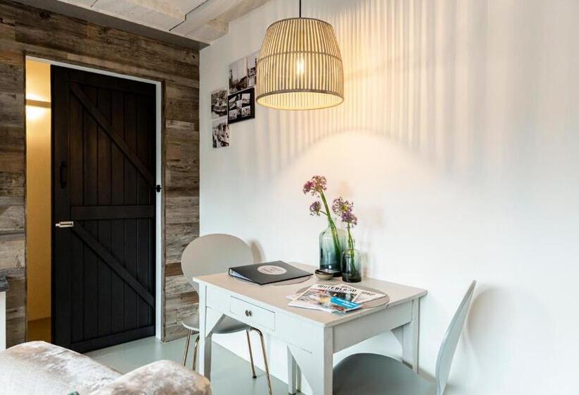 テラス付きデラックスルーム, Bed & Breakfast Easy To Sleep