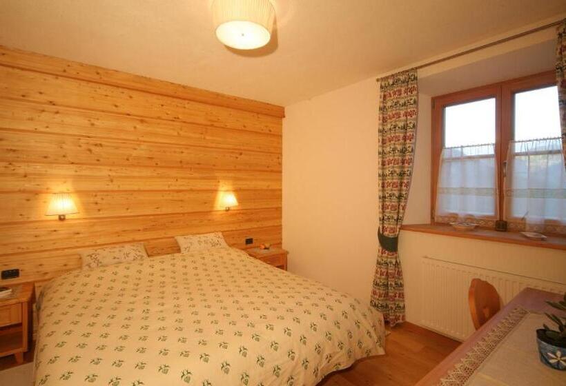 דירת שני חדרים, Ciasa Medalghes