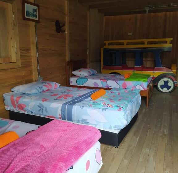 오두막, Orillas Del Pizano