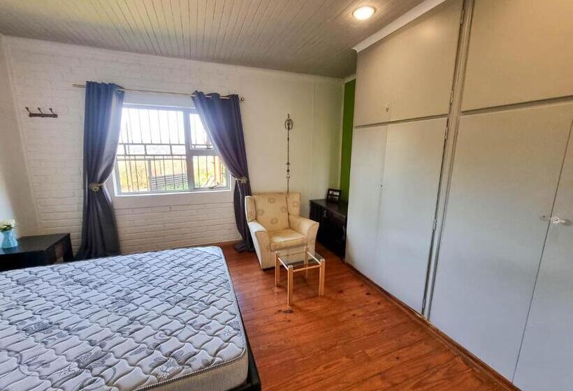 بنجلو عائلى, Sabie Peak View