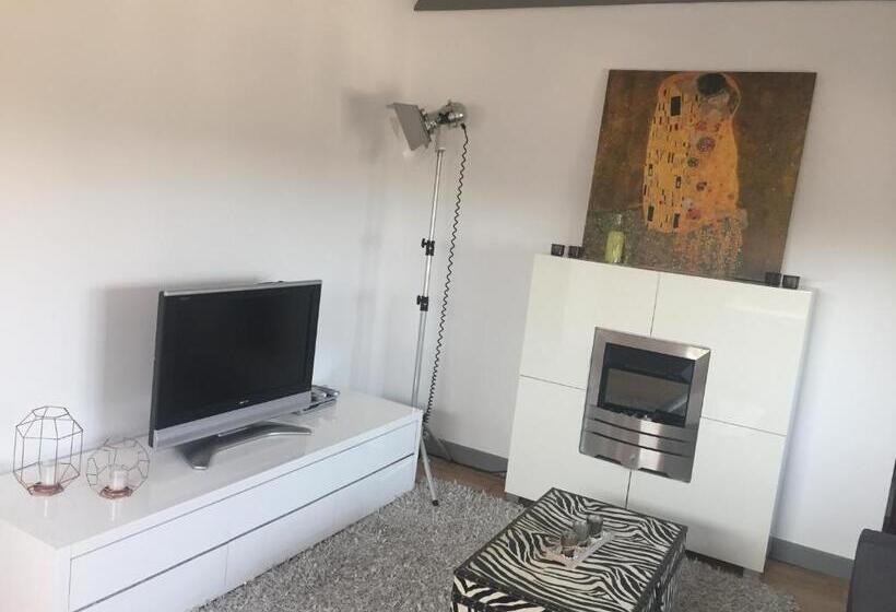 דירת חדר, B&b T Wehrzien