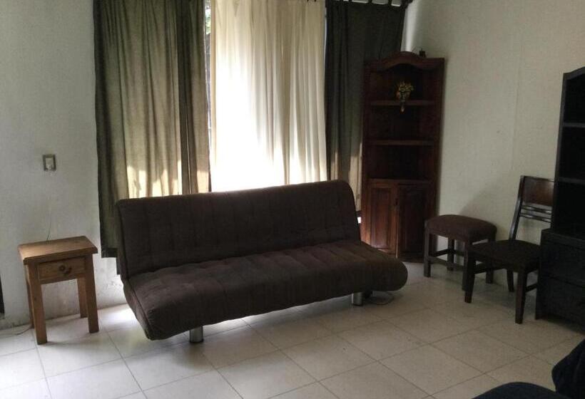 اتاق استاندارد سه نفره, Trotamundo Oaxaca Hostel