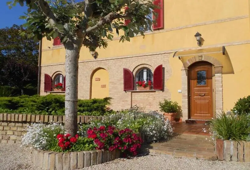 ファミリールーム, A Casa Di Pici
