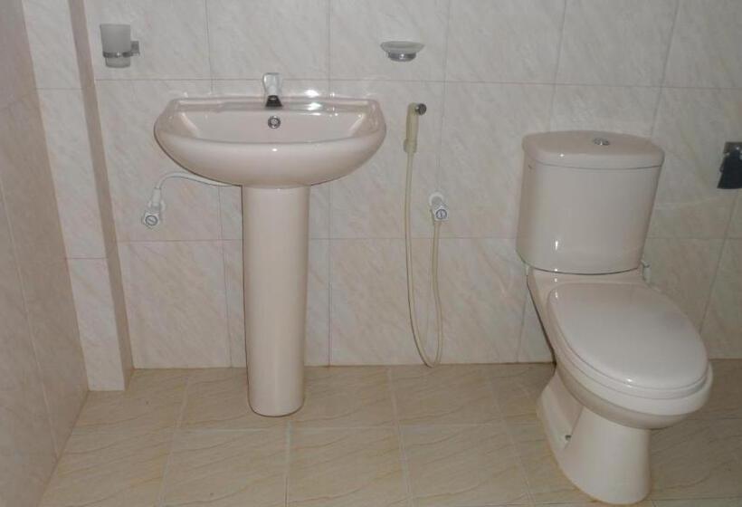 اتاق استاندارد سه تخته با چشمانداز باغ, Birds View