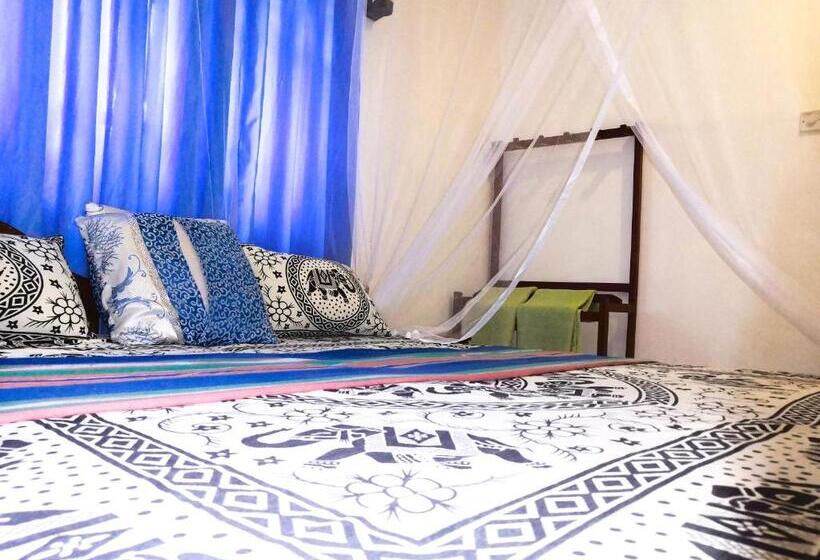 اتاق خانوادگی, Birds View