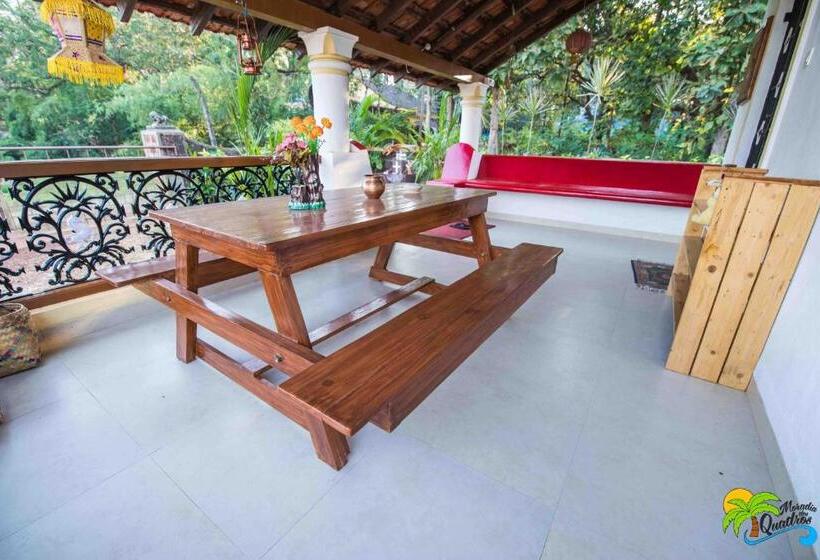 חדר דלוקס, Moradia Dos Quadros