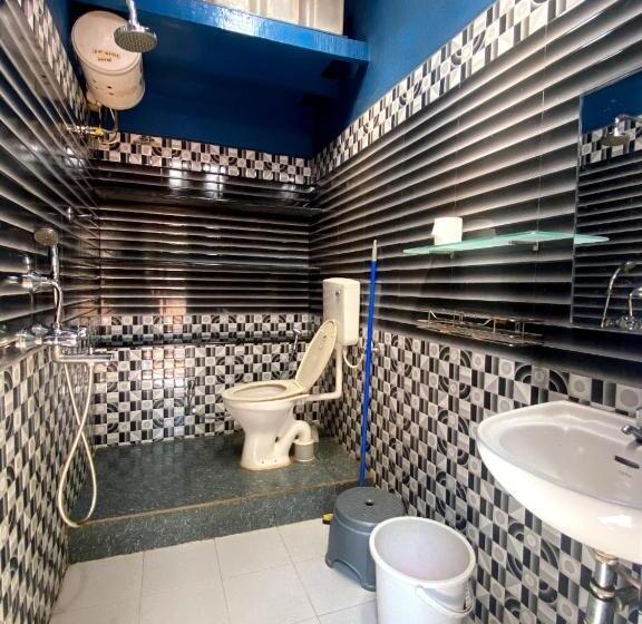 חדר אקונומי לארבעה, Moradia Dos Quadros