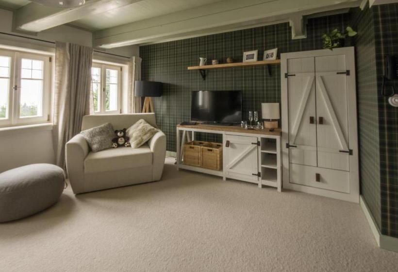 豪华房间, Bouda Helena