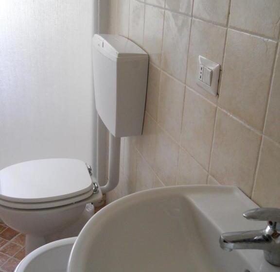 חדר סטנדרט לארבעה, Michelangelo S House