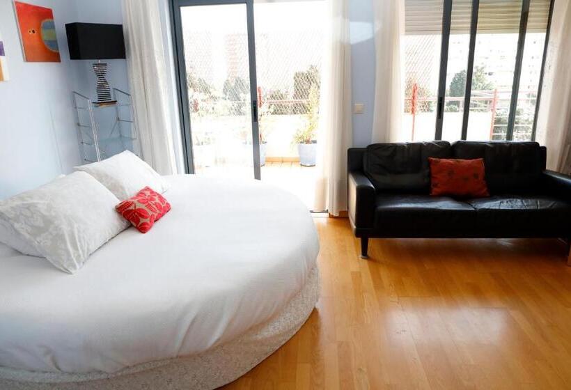 سوئیت با بالکن, Bellavita City Faro