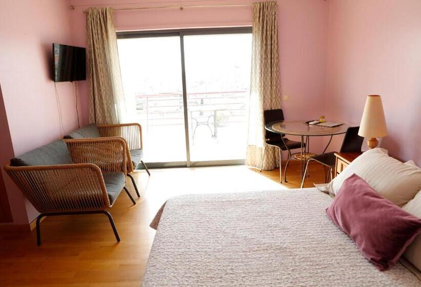 سوئیت جونیور با تراس, Bellavita City Faro