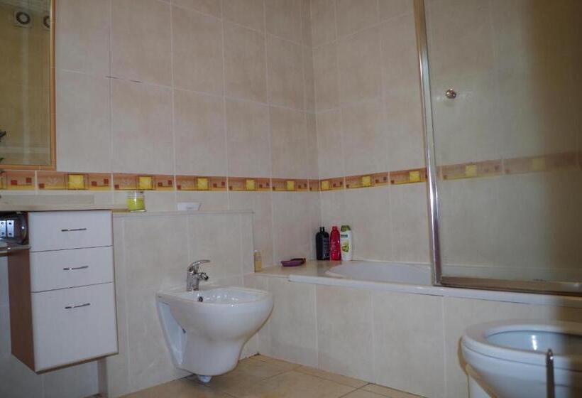 سوئیت با بالکن, Bellavita City Faro