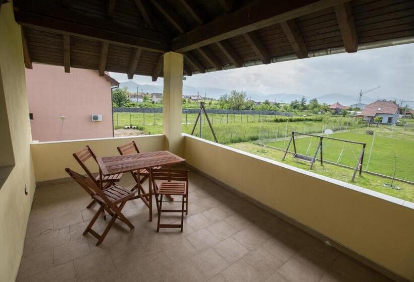 غرفة قياسية مزوَّدة بشُرفة, Insula Christiana