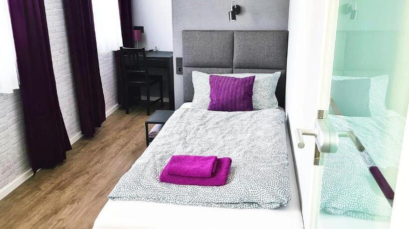 חדר סטנדרט יחיד, Pension Schmatka Matka