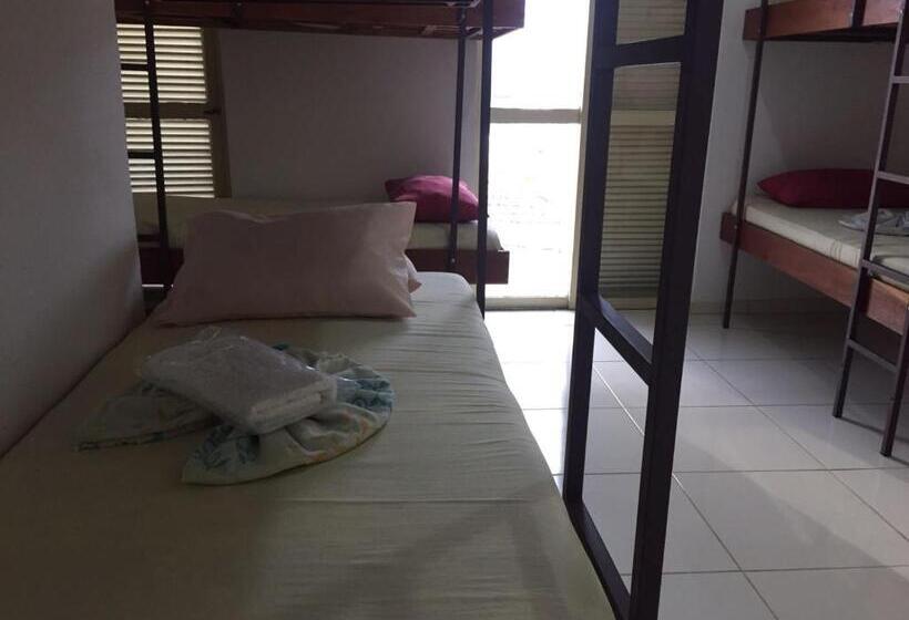 共用房间的床, Vale Hostel