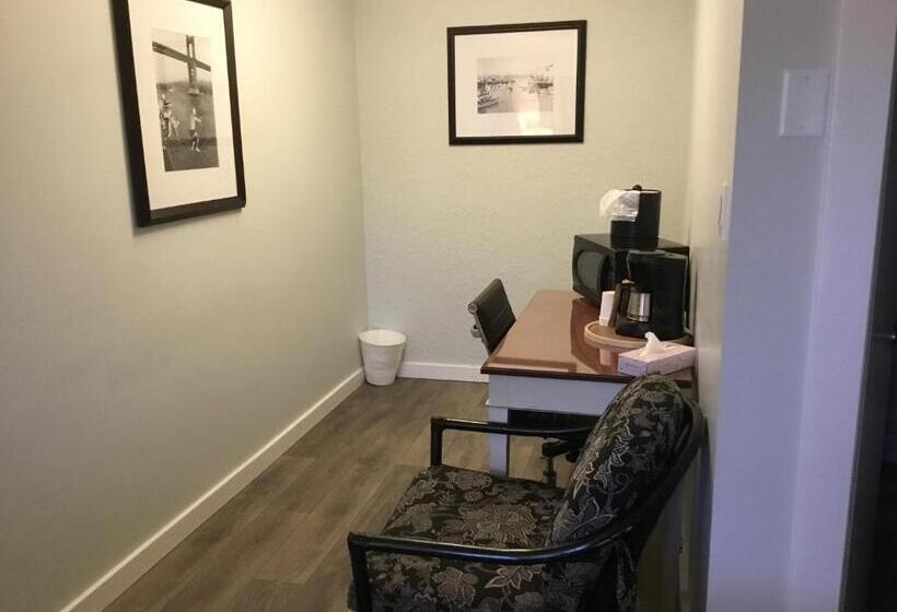 キングサイズベッドのスタンダードルーム, Ace Motel