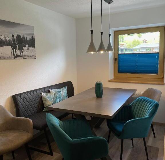 דירת חדר סופריור, Haus Lusspark