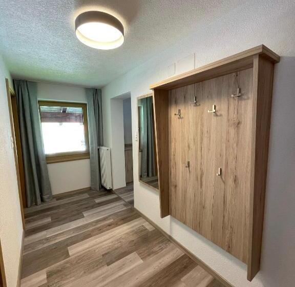 דירת חדר סופריור, Haus Lusspark