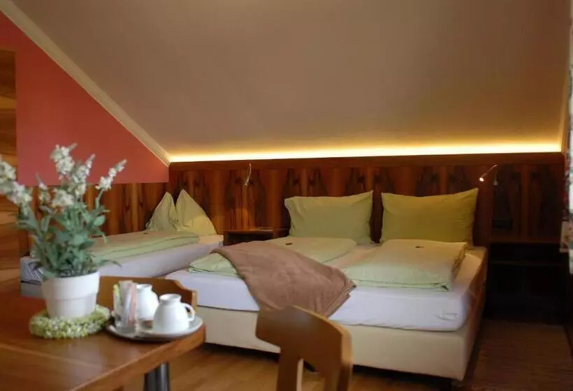 Standard Triple Room, Bärnthaler Hotel Garni