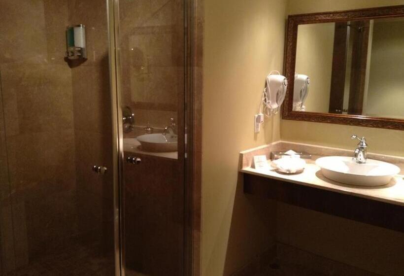 اتاق استاندارد, Brossard