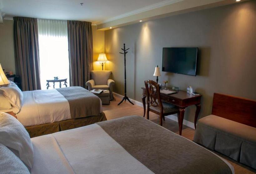 اتاق استاندارد, Brossard