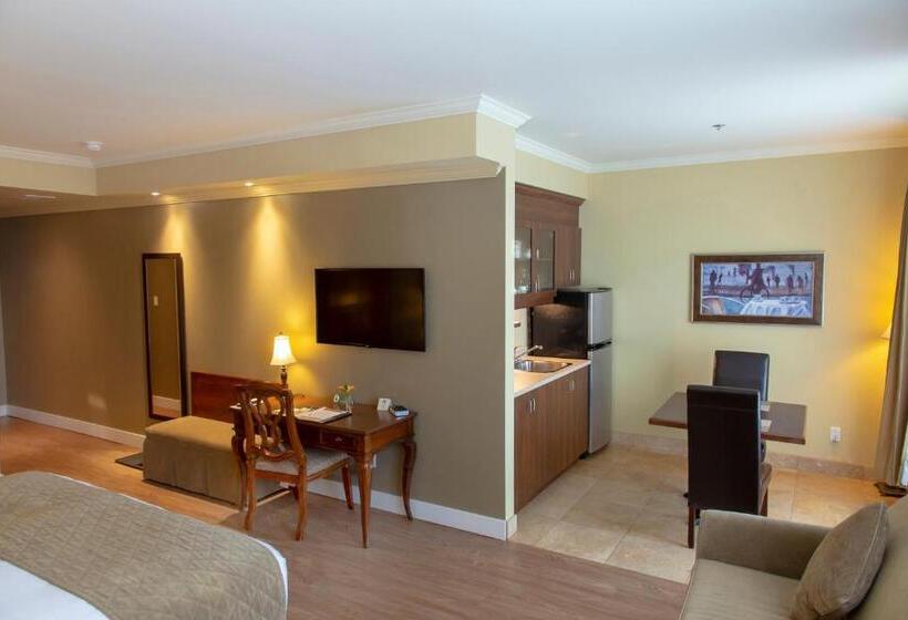 سوییت جونیور لوکس, Brossard