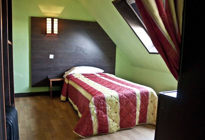 Superior Triple Room