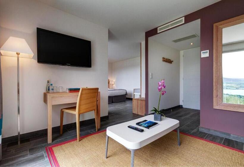 سوییت جونیور لوکس, Carre Noir