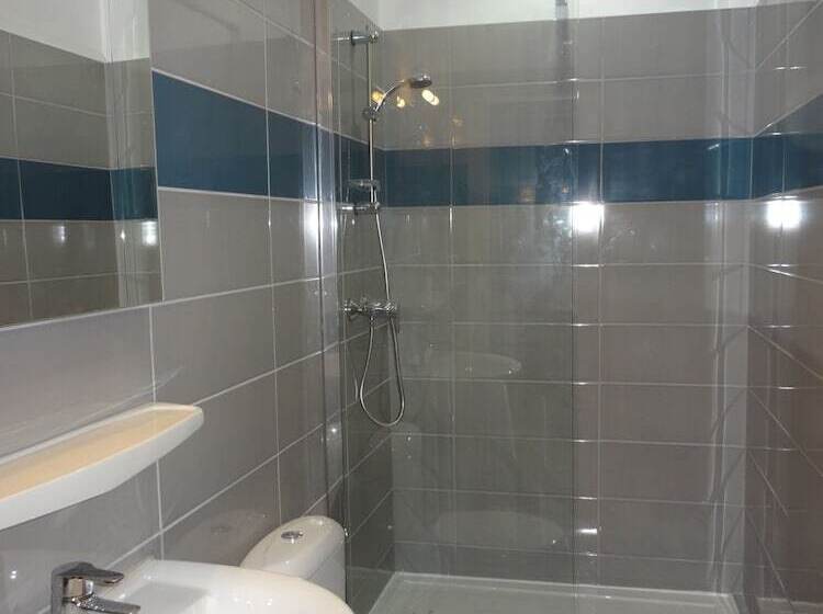 スタンダードルーム, De France