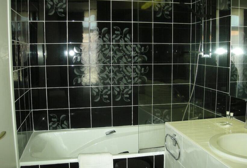 スーペリアールーム, De France