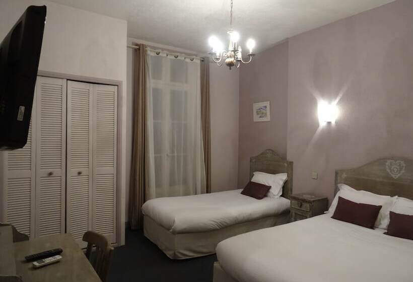 スタンダードトリプルルーム, De France