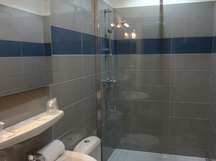 スタンダードルーム, De France