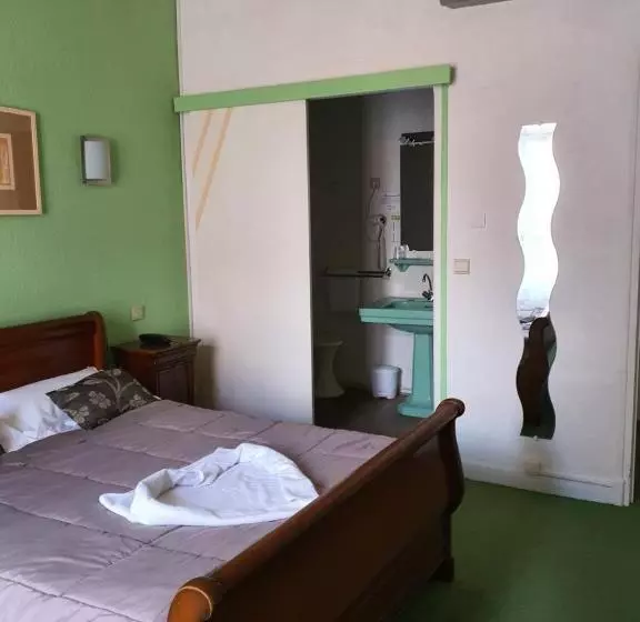 اتاق کلاسیک, De France