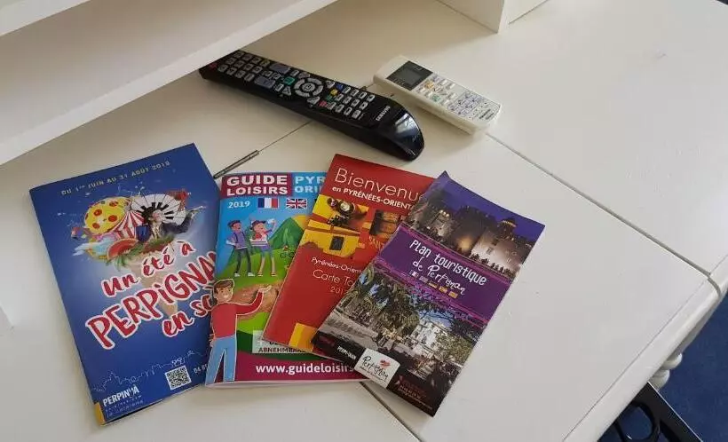 اتاق استاندارد چهار تخته, De France