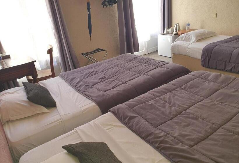 スタンダードトリプルルーム, De France