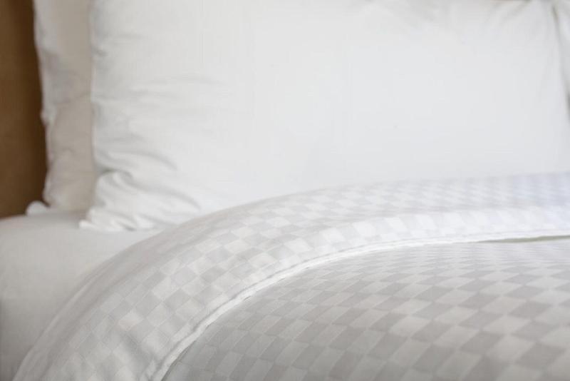 带大床的套房, Four Points By Sheraton Cambridge Kitchener, Ontario
