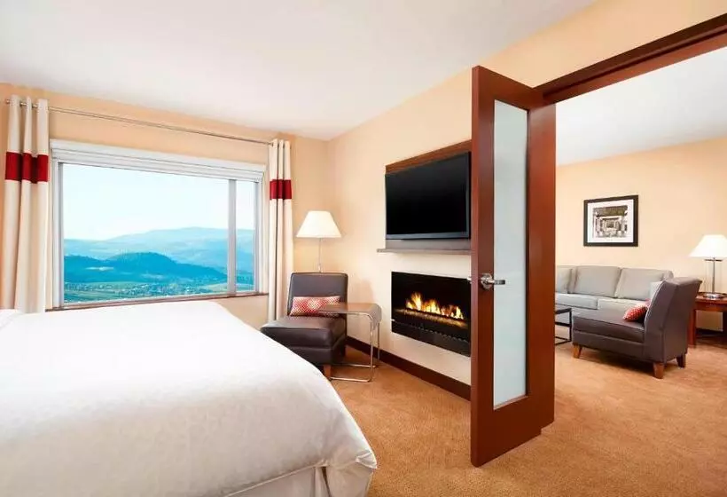 キングサイズベッドのエクゼクティブ, Four Points By Sheraton Kelowna Airport