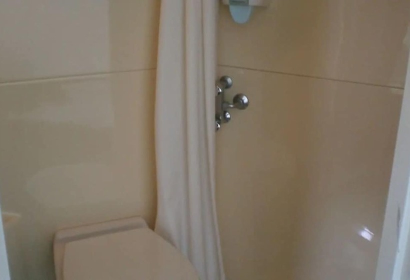 스탠다드 트리플 룸, Good Night