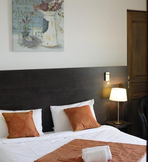 غرفة قياسية, L Epi