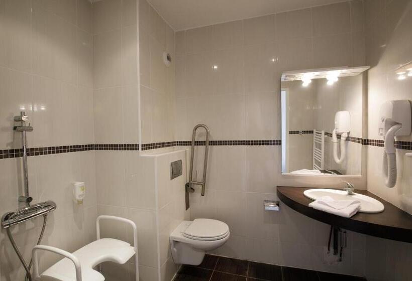 غرفة عائلية, L Epi