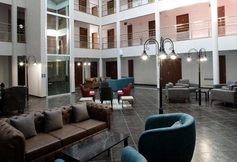 غرفة عائلية, L Epi