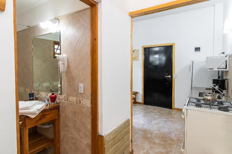 Suite, Lagos Del Sur