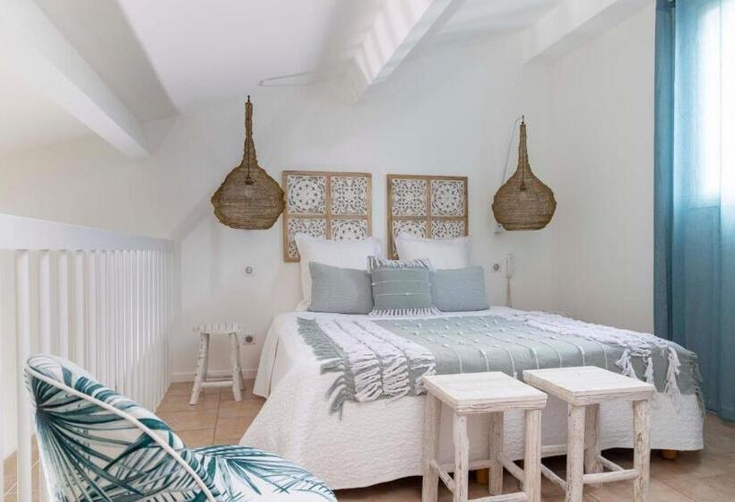 חדר סטנדרט לארבעה, Le Mas Du Terme